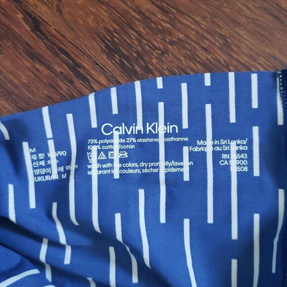 NWT Calvin Klein Women's Feminine Coquette Girl Seamless Panties Size Medium - Picture 5 of 8